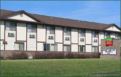 Cobblestone Inn & Suites - Trenton Exterior photo